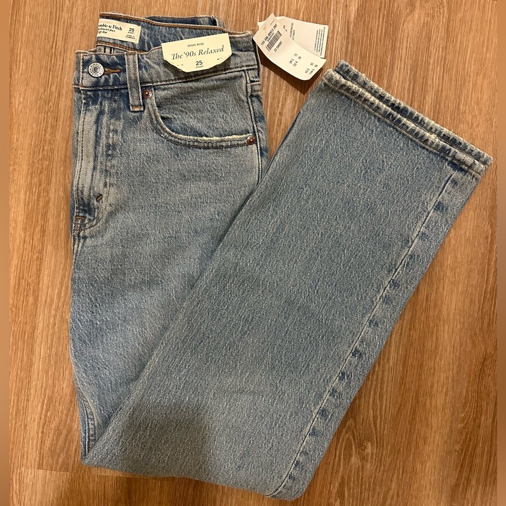 Abercrombie ‘90s Relaxed Jean